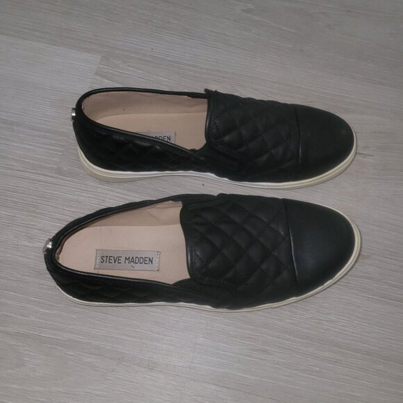 STEVE MADDEN ZAANDER Quilted Leather Slip-on Tennis Shoe 8 Black Comfort Designe - Picture 4 of 6